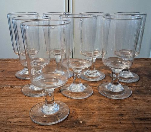 Verres pied en verre - en,