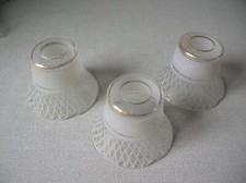 Lot de 3 anciens petits abat jour de lustre lampe verre avec dorure