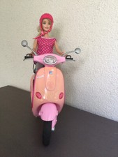 Scooter - Vespa - Barbie - Rose - Mattel 2002 - Très bon état