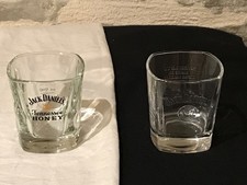 Lot de 2 verres publicitaires