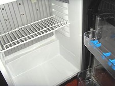 Réfrigérateur mini bar minibar neuf frigo noir et blanc qualité pro hotel