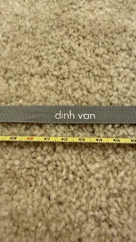 Ruban dinh van - dinh, 82