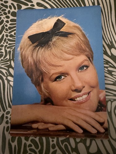 Carte postale petula clark - carte,