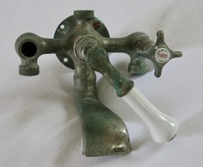 CH BLANC, ancien robinet salle