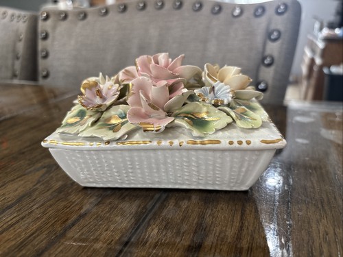 Vintage capodimonte trinket - capodimonte,
