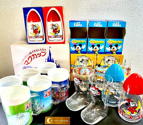 Lot tasses mugs - de,
