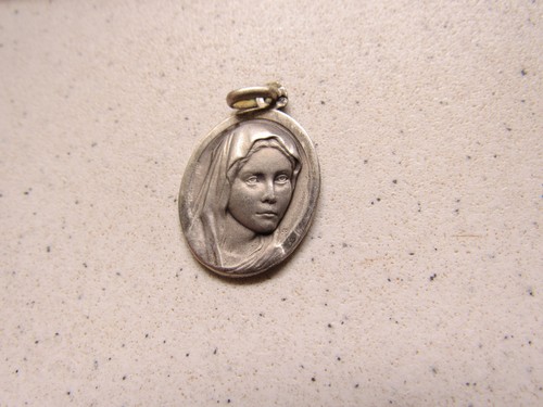 Ancienne medaille religieuse - ancienne,