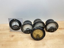 anciens instruments  de mesure