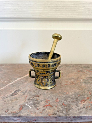 Ancien mortier bronze - ancien, avec