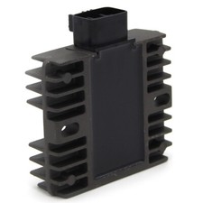 Régulateur de tension pour