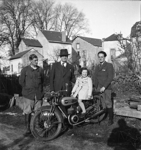 Moto 1940 6 - -,