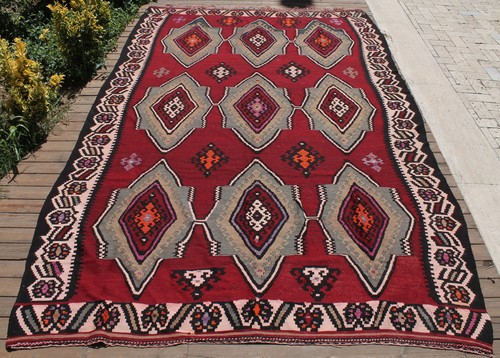 Tapis oriental rouge - , fait