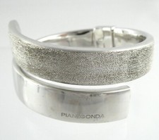 Pianegonda Italy Sterling Silver Textured Hinged Bangle Bracelet 925 7.25 Inches