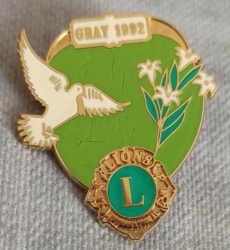 Lions pins lily - lions, the
