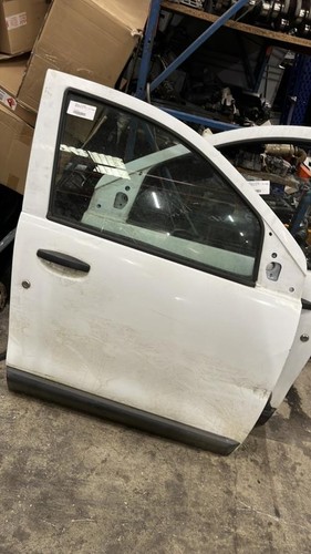 Porte avant droit dacia - avant,