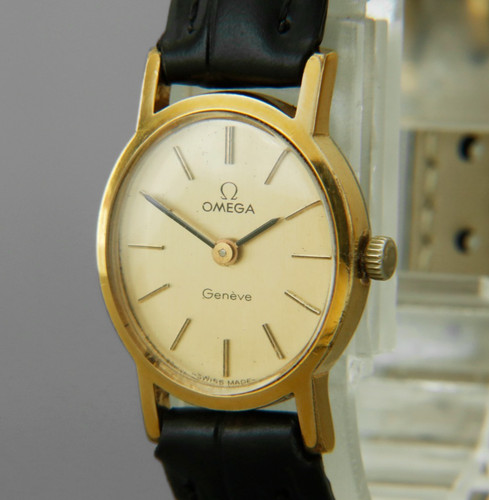 Exc montre femme - montre, vintage