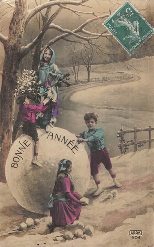 Enfants jouent dans neige - cp,