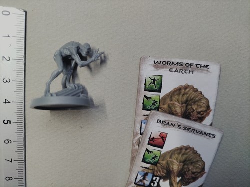 Bran servant miniat engl - servant, miniat.+engl