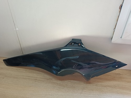 Cache carenage plastique - un,