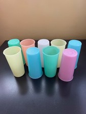 9 GOBELETS TUPPERWARE