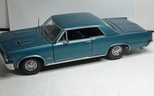 SUNSTAR 1/18 PONTIAC GTO 1964  BON ETAT SANS BOITE gé