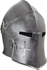 Casque médiéval noir ancien