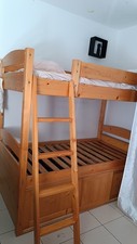 Lits superposés en bois