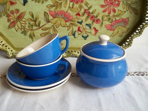 Tasses avec sous - 2,
