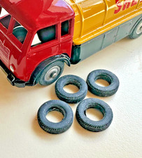 Lot de 4 pneus  pour Renault