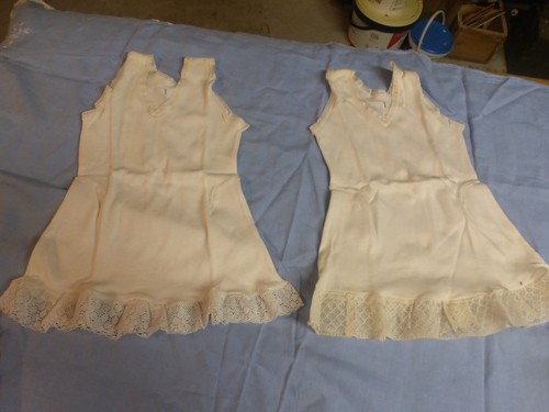 Lot ancien fond - de, robe