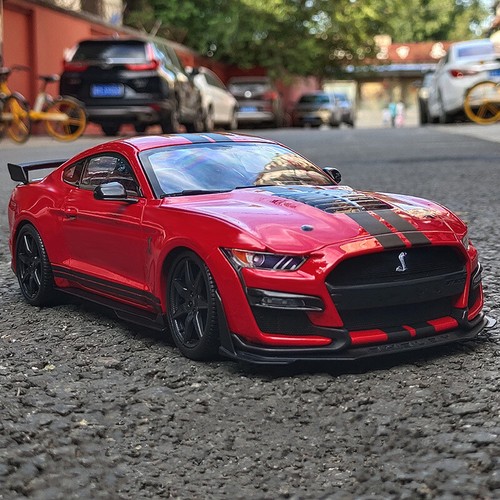 Voiture mustang shelby - 1/18,