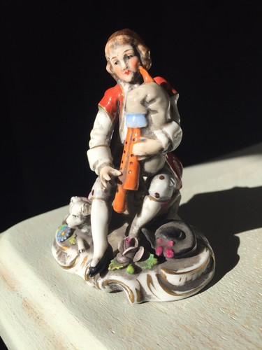 Petite statuette porcelaine - petite,