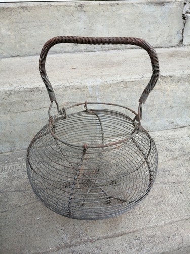 Vit2 ancien panier á oeufs - ancien,
