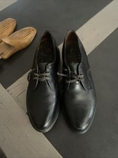 old pair of vintage golf shoes 