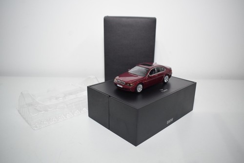 C22 minichamps bmw series - 1:43,