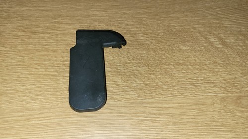 Cache toit gauche - cache, z4