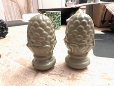 paire pomme de pin acier  escalier grille décoration autre filletées peinte neuf