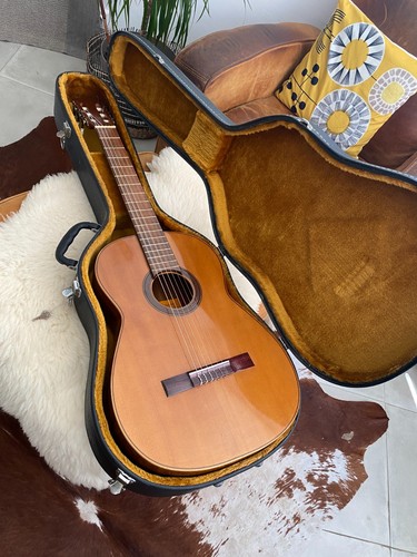 Guitare classique espagnole