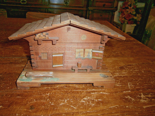 Petit chalet bois boite - en,