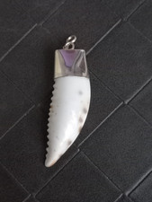 pendentif dent de nacre bijou en argent
