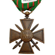 2.13/10/25 (REF29024) Médaille militaire croix de guerre 1914 1918 WW1 MEDAL