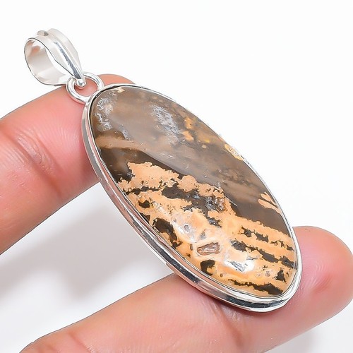 Pendentif pierre précieuse