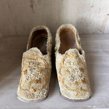 Antique Embroidered Men’s Shoes 