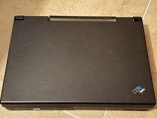 deux pièces IBM ThinkPad