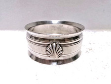 Rond de serviette en métal