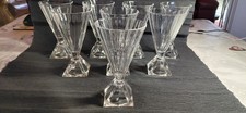 8 Verres A Vin Cristal D'arques Modele Pyramide Par JG Durand 1985.