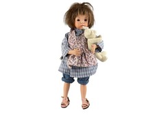 Poupée en porcelaine Dianna