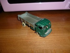 Dinky toys 33B Simca Cargo