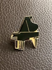 Pin's Piano à queue