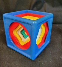 VINTAGE -- TOMY 1993 -- CUBE game learn geometric shapes, colors
